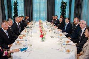 [VIDEO] Premier Mateusz Morawiecki w Hadze: wzmocnienie naszej jedności i wymiaru transatlantyckiego jest niezwykle ważne