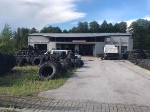 [VIDEO] Kto ukradł opony, Volvo S80 i lawetę w Strzelcach Małych, na wschód od Radomska? Poszkodowany prosi o pomoc Krzysztofa Rutkowskiego!