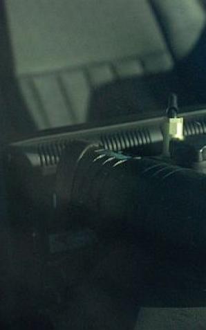 Z dwoma promilami wiozła dzieci. Obok siedział pijany ojciec