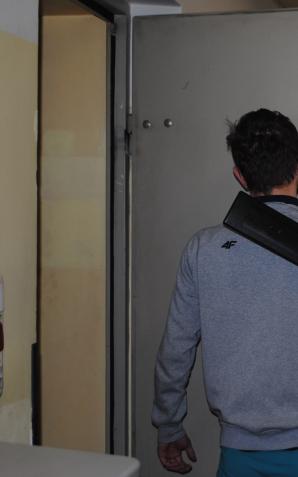 Napadł na 19-latka! Groził mu nożem ukradł 50 złotych i ubrania