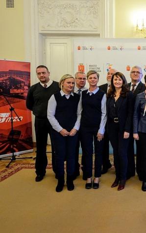 Warszawa: Bohaterowie i bohaterki z MZA