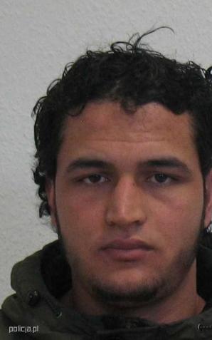 Obywatel Tunezji poszukiwany w związku z zamachem w Berlinie