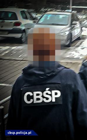 [VIDEO] Kradli, legalizowali i sprzedawali samochody - rozbity gang