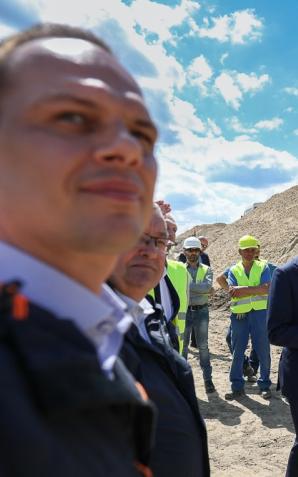 [VIDEO] Premier: Via Carpatia stworzy dla przedsiębiorców znakomite perspektywy rozwoju, możliwość przyciągania nowych inwestycji