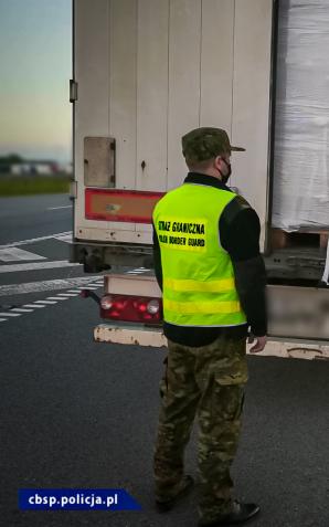 [VIDEO] Przejęte 8 mln sztuk przemyconych białoruskich papierosów z Litwy.