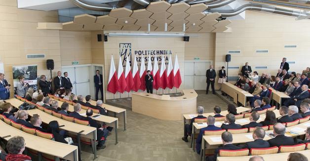 Premier Beata Szydło o rządowym planie na rzecz odpowiedzialnego rozwoju Polski